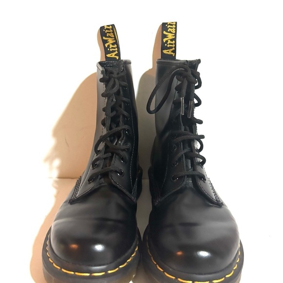 Dr. Martens unisex smooth Black Leather Lace-Up Boots size US 8 - Picture 2 of 8